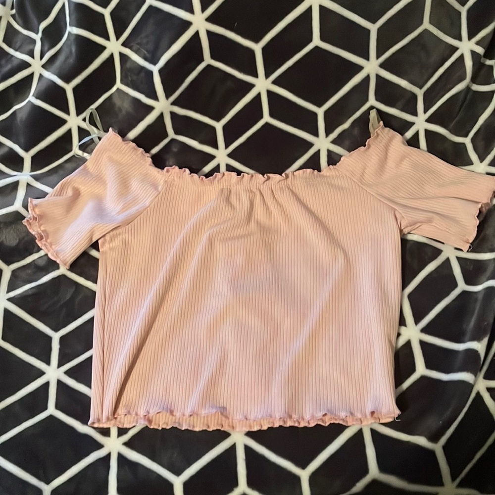 Cute light pink off the shoulder crop top